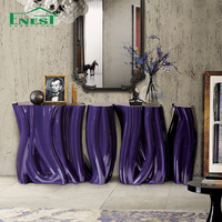 Table d'entrée de style luxe léger dorée, console haut de gamme en fibre de verre, design italien, mobilier de salon pour projet de villa