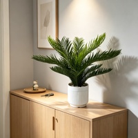 Vente en gros usine : Plante artificielle Cycas Revoluta en pot, faux palmier Sago Bonsaï avec pot blanc pour la décoration de bureau et de table