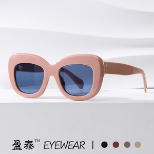 แว่นตา แว่นกันแดดทรงแคทอายขนาดใหญ่ UV400 กรอบพีซี แฟชั่นสตรี สไตล์สตรีท - Product Image 1