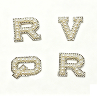 Patchs personnalisés auto-adhésif blanc perle strass lettre 4.5cm petit diamant brodé fleur coeur formes pour chapeaux vêtements