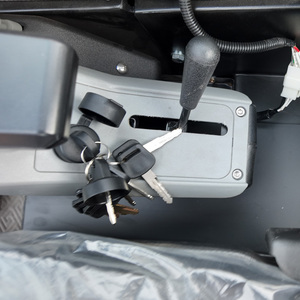 Mini-excavatrice de 4 tonnes certifiée CE, prix direct d'usine, moteur diesel Kubota puissant, excavatrice à chenilles pour l'aménagement paysager agricole - Product Image 6