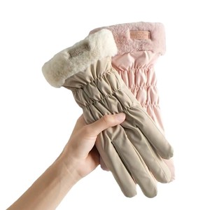 Winter <b>Warm</b> <b>Gloves</b> For Women Touchscreen Compatible Windproof Waterproof Stylish Commute Outdoor <b>Gloves</b> - Product Image 5