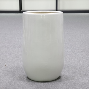 กระถางดอกไม้เซรามิกขนาดเล็กสไตล์โมเดิร์น โรงงานโดยตรงจากฝอซาน สำหรับตกแต่งบ้านและสวน ใช้แขวนหรือวางบนพื้น เหมาะสำหรับห้างสรรพสินค้า - Product Image 4