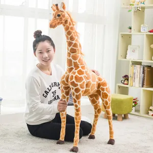 Girafe en peluche réaliste en peluche jouets de simulation personnalisés girafe en peluche jouets en gros animal simulé girafe en peluche