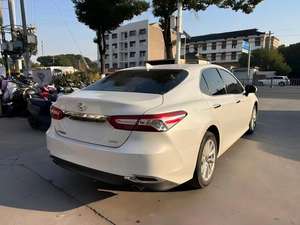 Toyota Camry 2021 2.0G Edizione Lusso 5 Posti, Motore Aspirato, Auto Usata, Guida a Sinistra, Cerchi R17, Dotata di Tetto Apribile - Product Image 2