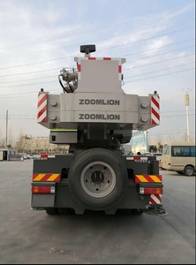 Zoomlion, maquinaria de construcción, grúa de camión de 70 toneladas, motor Ztc700v552 Hangfa, grúa móvil usada, bomba de caja de cambios, núcleo de Motor de 30-100 toneladas - Product Image 2