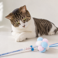 Baguette de chaton magique avec manche en acrylique pailleté, pompon en peluche et clochette, jouet pour chat avec ruban coloré, 4 couleurs