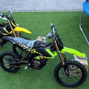 Motocicleta eléctrica todoterreno Surron Hyper Bee 5000W 50.4V con cuadro de aleación de aluminio forjado y batería de 25Ah - Product Image 5