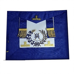 Vestido de piel con cinta de marca de agua, delantal de cuero dorado con niveles de metal - Product Image 1