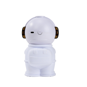 Humidificador ultrasónico USB portátil pequeño diseño de astronauta popular recién llegado para la atomización del difusor de Aroma del dormitorio del hogar - Product Image 6