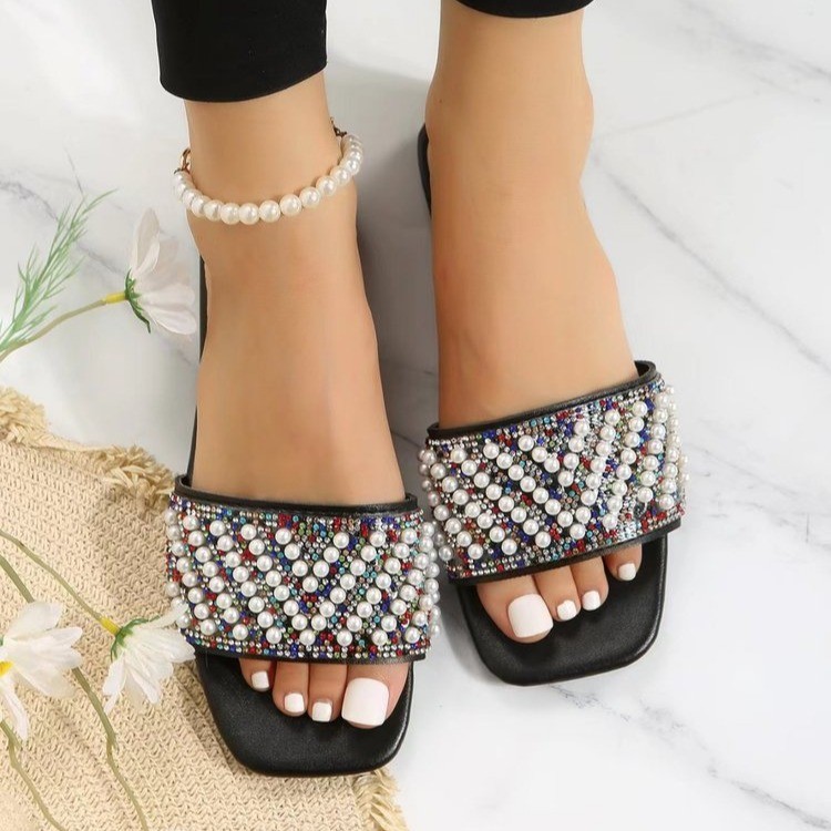 Color Diamond Slippers Women 2023 Summer Flat Rhinestone Slippers 35-43 Beach Sandals