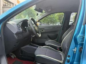 Renault K-ZE <span class=keywords><strong>E</strong></span> Intelligence Version 2019 Usata, 5 Porte, 4 Posti, SUV Elettrico Urbano Blu su Nero - Product Image 4