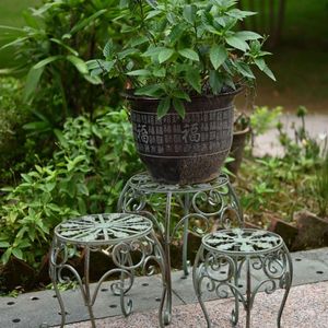 Ensemble de trois pièces de style européen rétro en <span class=keywords><strong>fer</strong></span> <span class=keywords><strong>forgé</strong></span> pour jardin, cour et balcon, avec tabourets <span class=keywords><strong>bas</strong></span> à motifs floraux, pour plantes en pot (Epidendrum, Rose) - Product Image 4