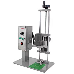 Regolazione dell'altezza ddx-450 modello di macchina automatica per tappatura di plastica con tappo per bottiglie di acqua minerale - Product Image 1