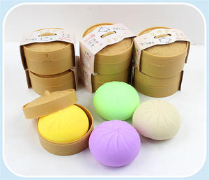 Jouet Squishy Rouge en Plastique Simulant un Char Siu Bao, <span class=keywords><strong>à</strong></span> Rebond Lent, Sans BPA, pour le Soulagement du Stress et le Jeu Sensoriel - Product Image 1