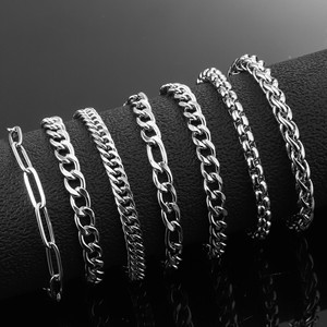 Bracelet Minimaliste en Acier Inoxydable pour Homme, Chaîne Cubaine Tendance et Inaltérable, Vente en Gros Disponible - Product Image 3