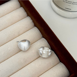 Kaiming S925 Sterling Silver Heart Stud <b>Earrings</b> For Women Korean Style Everyday Wear Jewelry 925 Silver Ear <b>Post</b> - Product Image 2