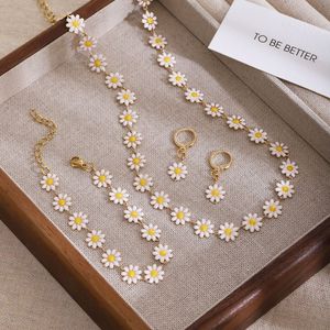 Nuevo Conjunto Delicado de Pulsera y Collar con Dijes de Margaritas Pequeñas y Girasoles en Forma de Gota de Aceite de Colores Frescos - Product Image 3