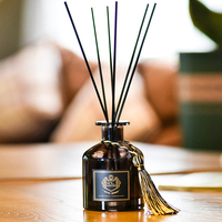 Bouteille en verre noire Air Fresher Hotel Aroma Diffuseur de parfum d'huile essentielle sans feu pour la maison avec glands