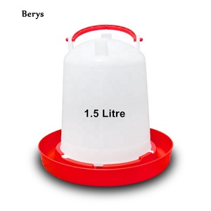 Buveur d'eau en plastique de 1.5 litres pour volaille, nouvel état pour petit bébé poulet caille - Product Image 1