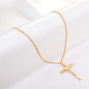 Collar de Moda con Cruz y Letras, Estilo Simple y Moderno, Chapado en Oro de 18k, con Colgante de Cruz de Acero Inoxidable para Mujer - Product Image 4