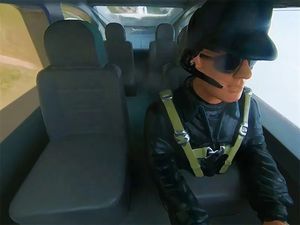 Avión de entrenamiento <span class=keywords><strong>RC</strong></span> FMS <span class=keywords><strong>Cessna</strong></span> <span class=keywords><strong>182</strong></span> de 1500 mm RTF PNP para principiantes, entrenamiento de vuelo, fotografía aérea con digital preinstalado - Product Image 5