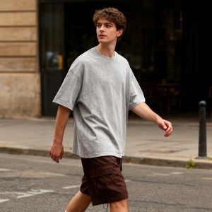 T-shirts pour hommes en coton lourd surdimensionné, coupe ample, vintage de luxe, imprimés sur mesure par le fabricant TKAN590D, design délavé - Product Image 1