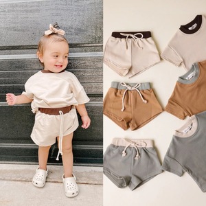 Nordeuropa in popolare abito a maniche corte in tinta unita per bambini, vendita calda di pantaloncini in cotone larghi, <span class=keywords><strong>set</strong></span> di due pezzi - Product Image 2