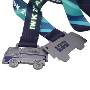 <span class=keywords><strong>Camion</strong></span> de pompier forme médaille voiture médaille pour hommes de feu Indahwater personnalisé drôle voiture colorant coulée course sport médaille - Product Image 1