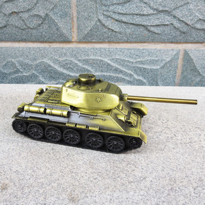 OEM \ ODM carro armato modello militare metallo artigianato <span class=keywords><strong>decorazioni</strong></span> per la casa e ornamenti retrò Mini serbatoio - Product Image 2