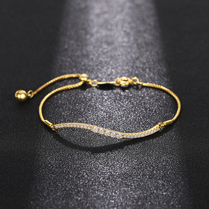 Bracciale Diamantato Dorato da Donna, Stile Minimalista per Uso Quotidiano, Placcato Oro con Diamanti Naturali Taglio Brillante Rotondo - Product Image 1