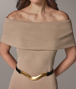 Robe crayon élégante de luxe en crêpe naturel côtelé à col bateau, longueur midi, coupe droite, avec ceinture dorée, pour femme, idéale pour les fêtes estivales, personnalisable OEM - Product Image 3