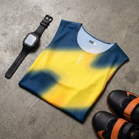 Gilet de course décontracté pour hommes, séchage rapide, léger, en spandex et polyester, pour la course à pied, la gym et l'entraînement sur piste.