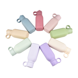Gourde de sport en silicone de qualité alimentaire, pliable, portable, grande capacité, avec paille, compatible lave-vaisselle et micro-ondes - Product Image 6