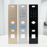 Étiquettes graphiques de panneau frontal en acrylique PMMA OEM avec finition vernie pour équipement de maison intelligente INTERFACE INDUSTRIELLE PREMIUM
