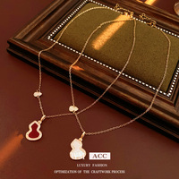 Kalung Liontin Bunga Vintage dari Baja Tahan Karat dengan Pesona Retro Bergaya Cina, Aksesori Fashion Mewah Serbaguna yang Sempurna.