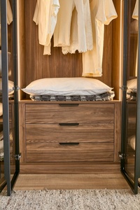 <span class=keywords><strong>Armoire</strong></span> durable en mélamine noyer avec portes en verre à cadre noir, éclairage LED intégré et tiroirs pour le rangement de la chambre - Product Image 5