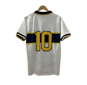 Camiseta de fútbol clásica retro Premium ajuste cómodo para atletas jóvenes y fanáticos con diseño de fútbol de los equipos de la <span class=keywords><strong>historia</strong></span> - Product Image 1