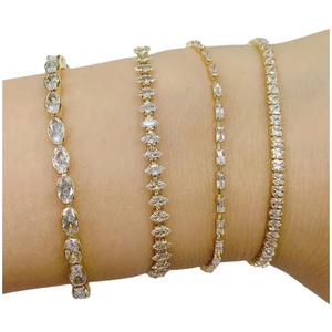 Bracelets tennis élégants en or véritable plaqué 18 carats avec zircon cubique taille marquise pour femmes, bijoux de luxe pour mariage et fêtes - Product Image 1
