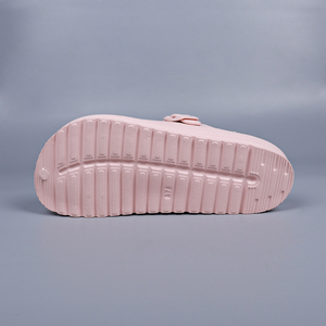 Zuecos Impermeables de EVA, Pantuflas Peludas de Invierno para Mujer, Zapatos de Jardín Térmicos con Estampado de Feliz Navidad, Envío Inmediato desde Almacén en el Extranjero - Product Image 6