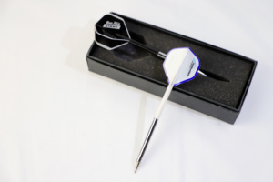 Stylo à bille en forme de fléchette - Product Image 2