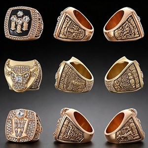 Lot de 6 bagues de championnat Chicago, boîte en bois, coque plaquée or rose, N.B.A. Basketball, objet de collection sportif, cadeau en alliage pour fête - Product Image 4