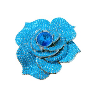 Accesorios de Traje de Lujo de Alta Gama para Banquetes, Broche con Aroma Delicado y Microincrustaciones de Camelia y Rosa para Bodas, Fiestas y Regalos - Product Image 5