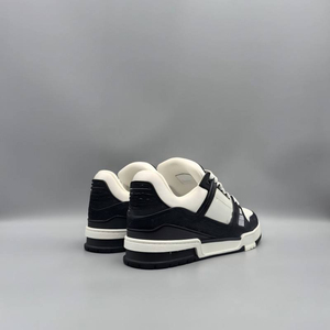 Baskets unisexe à semelle épaisse dégradé rose, respirantes et légères, avec empeigne en maille grise, fermeture à lacets, chaussures décontractées tendance à plateforme - Product Image 2