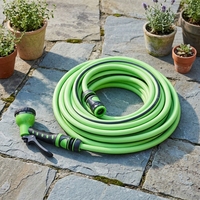 Tuyau d'arrosage anti-torsion pratique avec pistolet pulvérisateur multi-modes pour l'entretien des plantes de jardin, le lavage des véhicules en extérieur