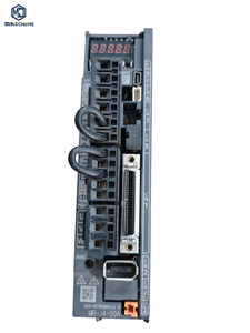 Contrôleur PLC, capteur, lecteur, neuf, original, MR-J4-20A - Product Image 1