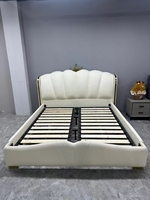 Lit de rangement en cuir souple de luxe, style princesse de dessin animé, minimaliste, français, pour la vente en gros