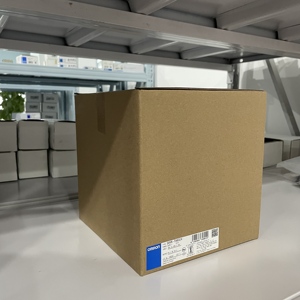 Fuente de Alimentación de Riel DIN S8VK-T96024 24V 40A para Paneles de Control Industrial - Product Image 2