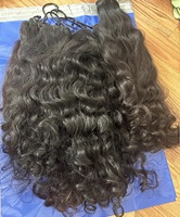 Extensions de cheveux humains indiens 100% naturels non traités de qualité supérieure, tissage bouclé provenant d'un seul donneur, cheveux bruts de haute qualité en provenance d'Inde