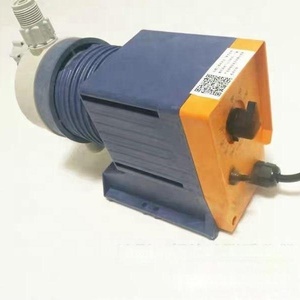 Pompe doseuse de pointe série Drive avec une capacité de 0,74 L/h à 32 L/h et une pression de 2 à 10 bars pour le traitement de l'eau - Product Image 1